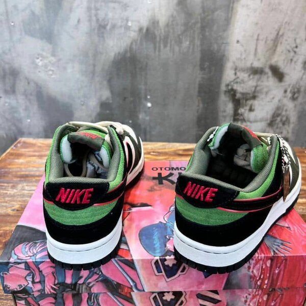 Baskets Nike SB Dunk Retro