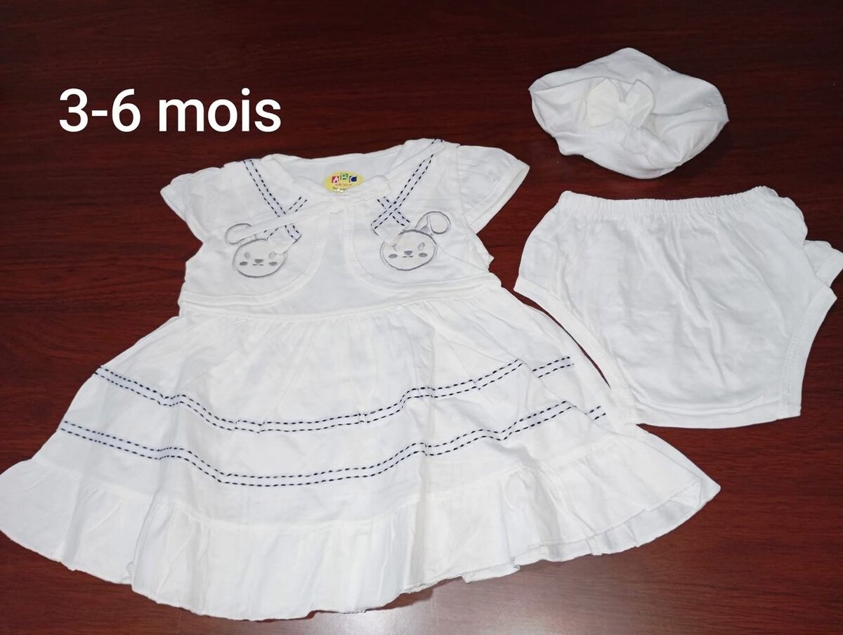 Robe avec chapeau