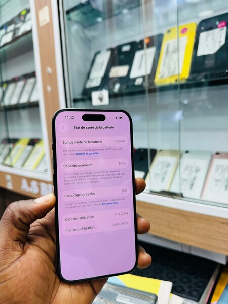 iPhone 15 Pro CE 128Go avec so