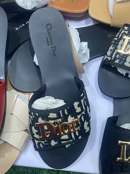 DIOR SLIPPERS