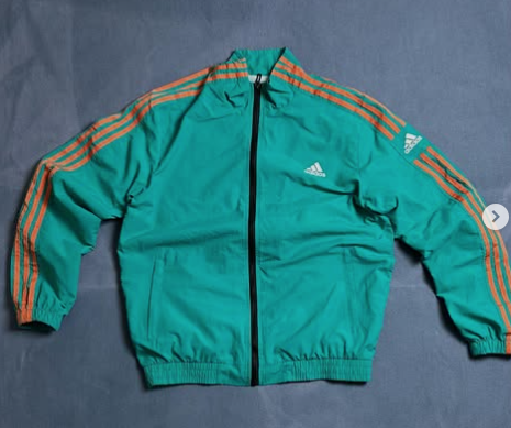 Adidas FC windbreaker size : M