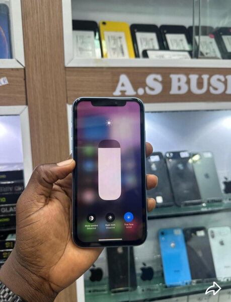 iPhone XR Bleu Débloqué