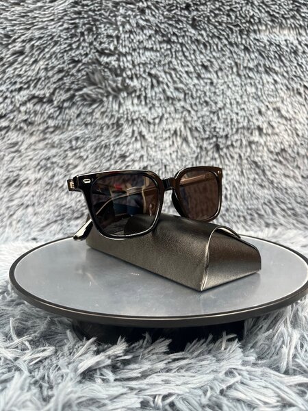 Lunettes de soleil élégantes