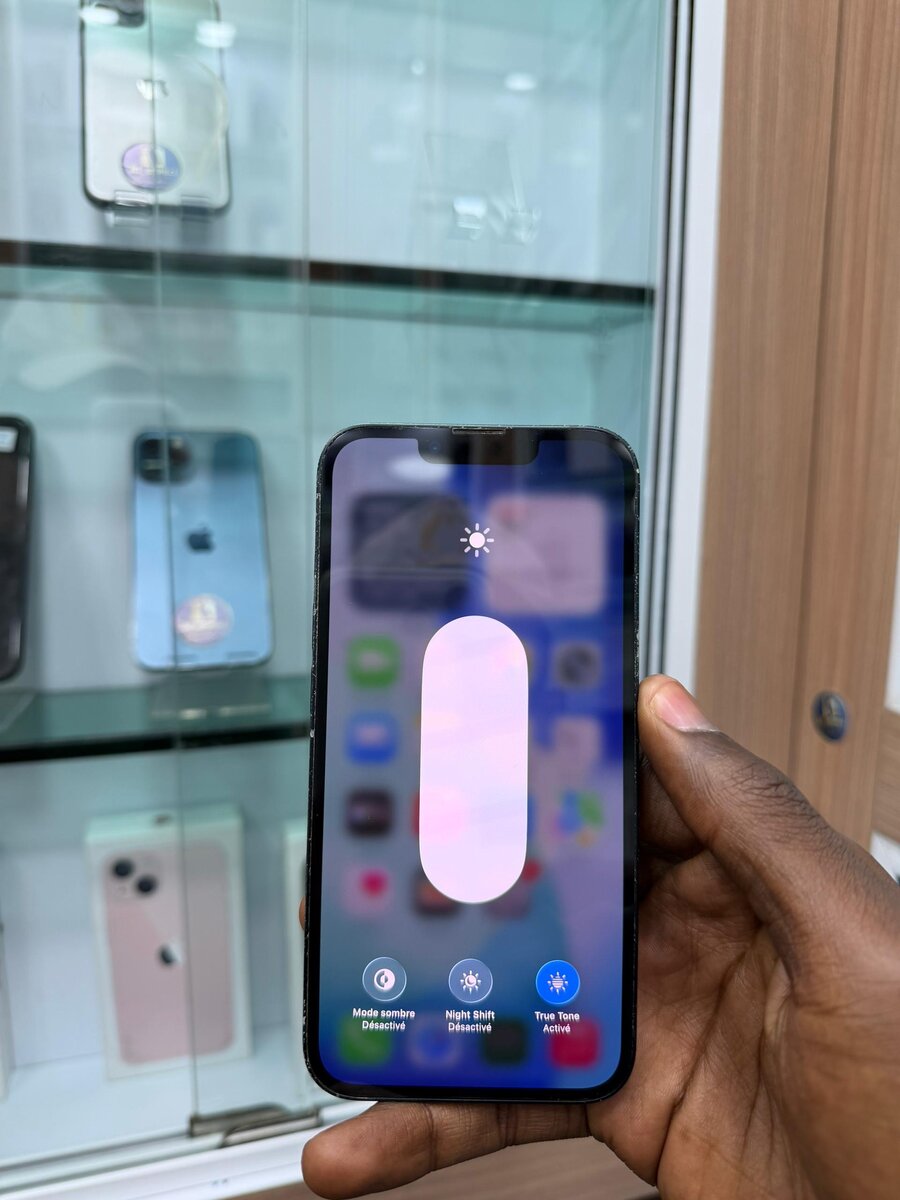 iPhone 11pro 64Go tout passe
