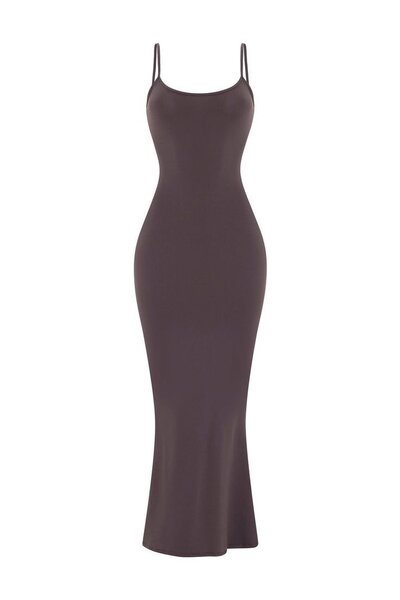 Tenues(robe,jupe,pantalon..)