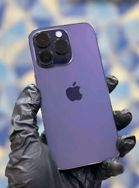iPhone 14 Pro violet