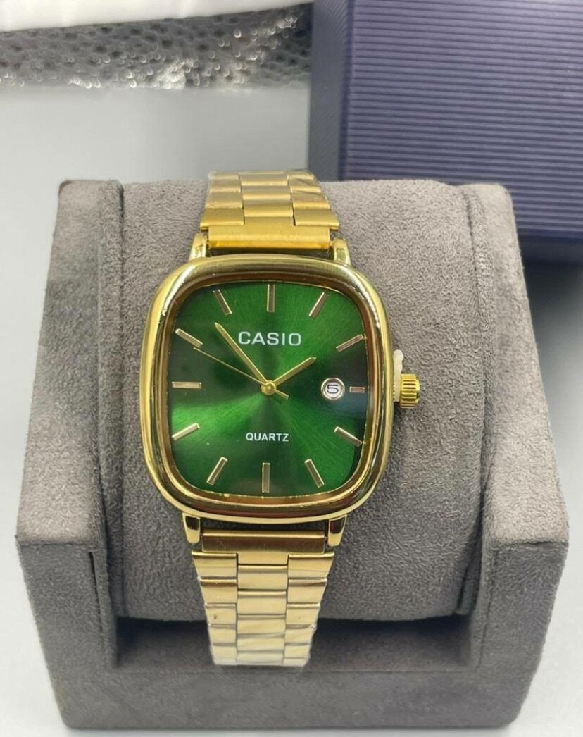 Montre Casio Quartz Dorée