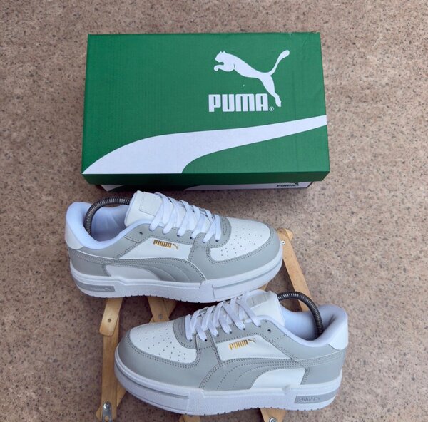 Chaussures Puma Blanches