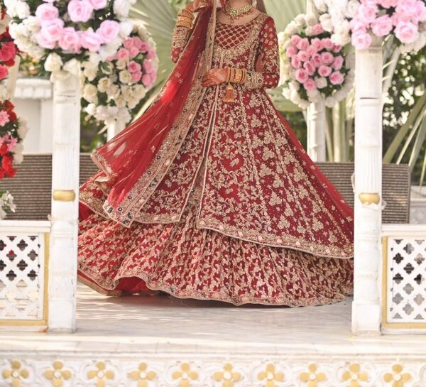 Barat bridal heavy dress (open gown, farshi lahnga, dupatta)