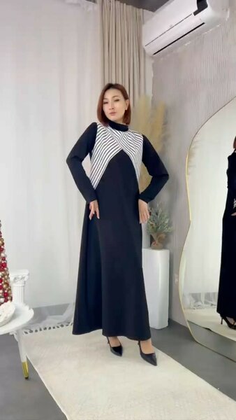 Платье «SIMA» в черном оттенке