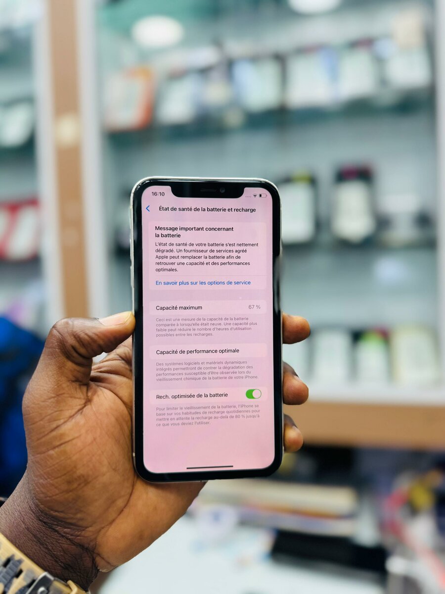 iPhone 11 simple 64Go sans ID