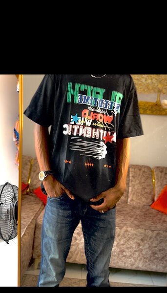 T-shirt noir imprimé tendance