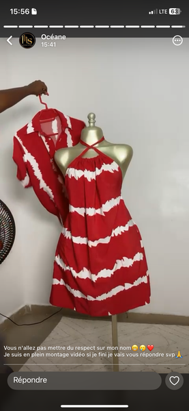 Robe rouge à motifs blancs