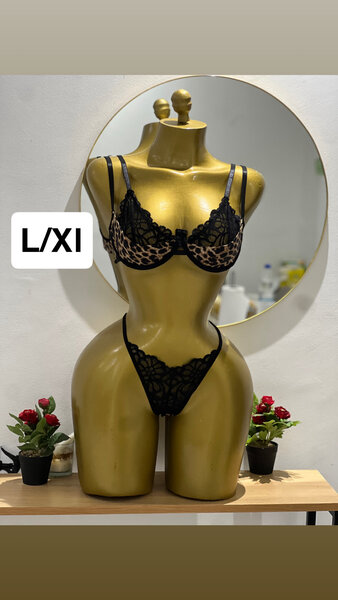 Ensemble lingerie dentelle