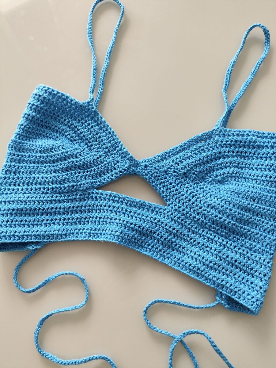 Top crochet dos nu élégant