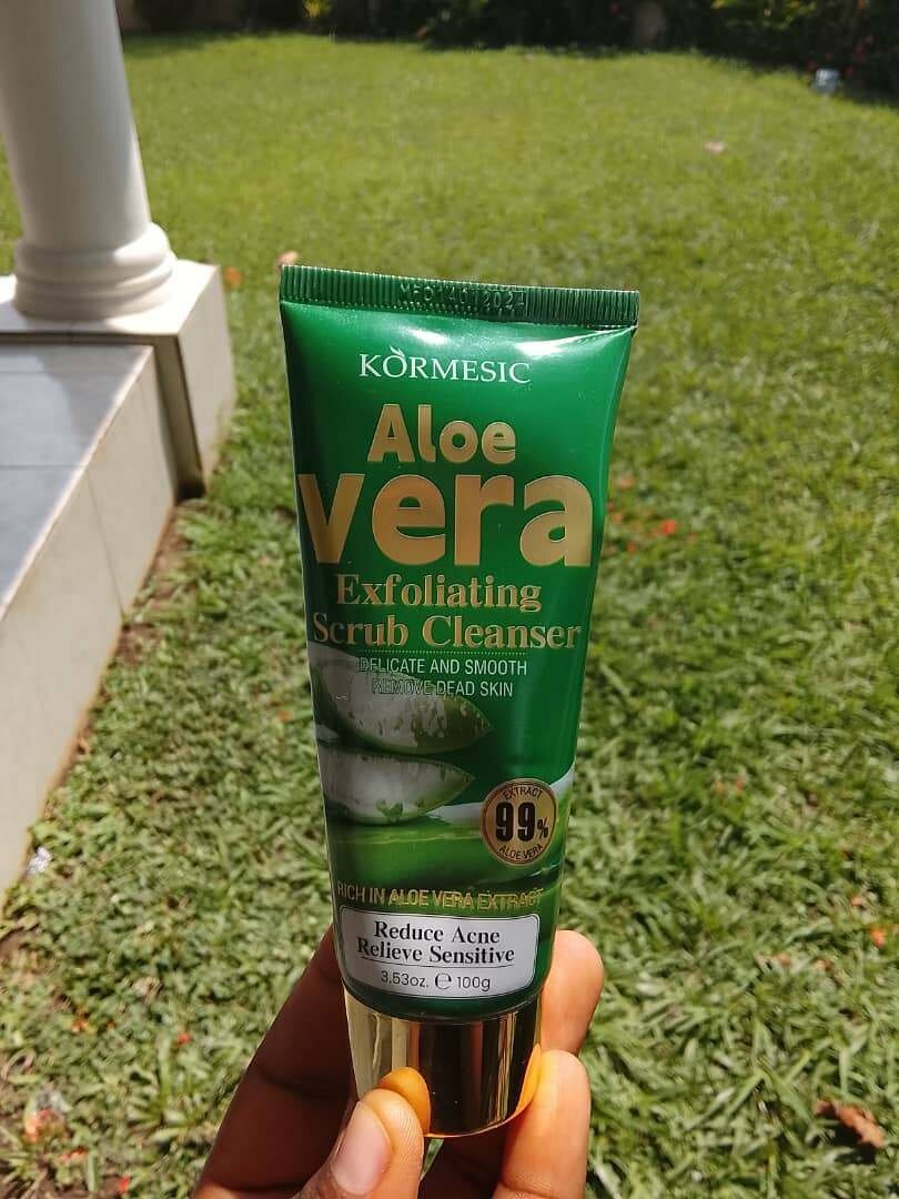 Gommage de visage à l'aloé Ver