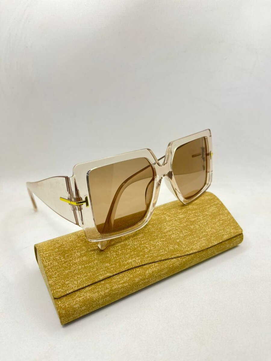 Lunettes de soleil carrées élégantes