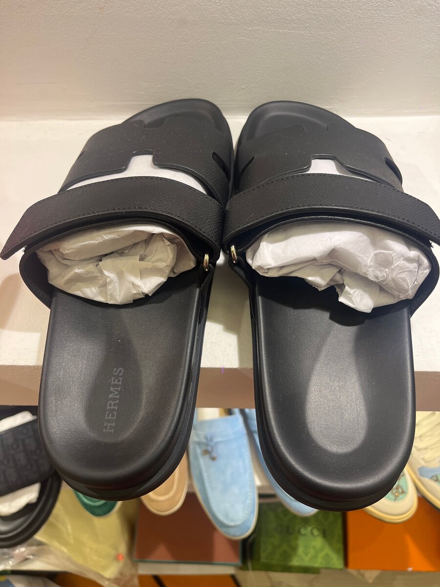 Sandales de luxe en cuir noir