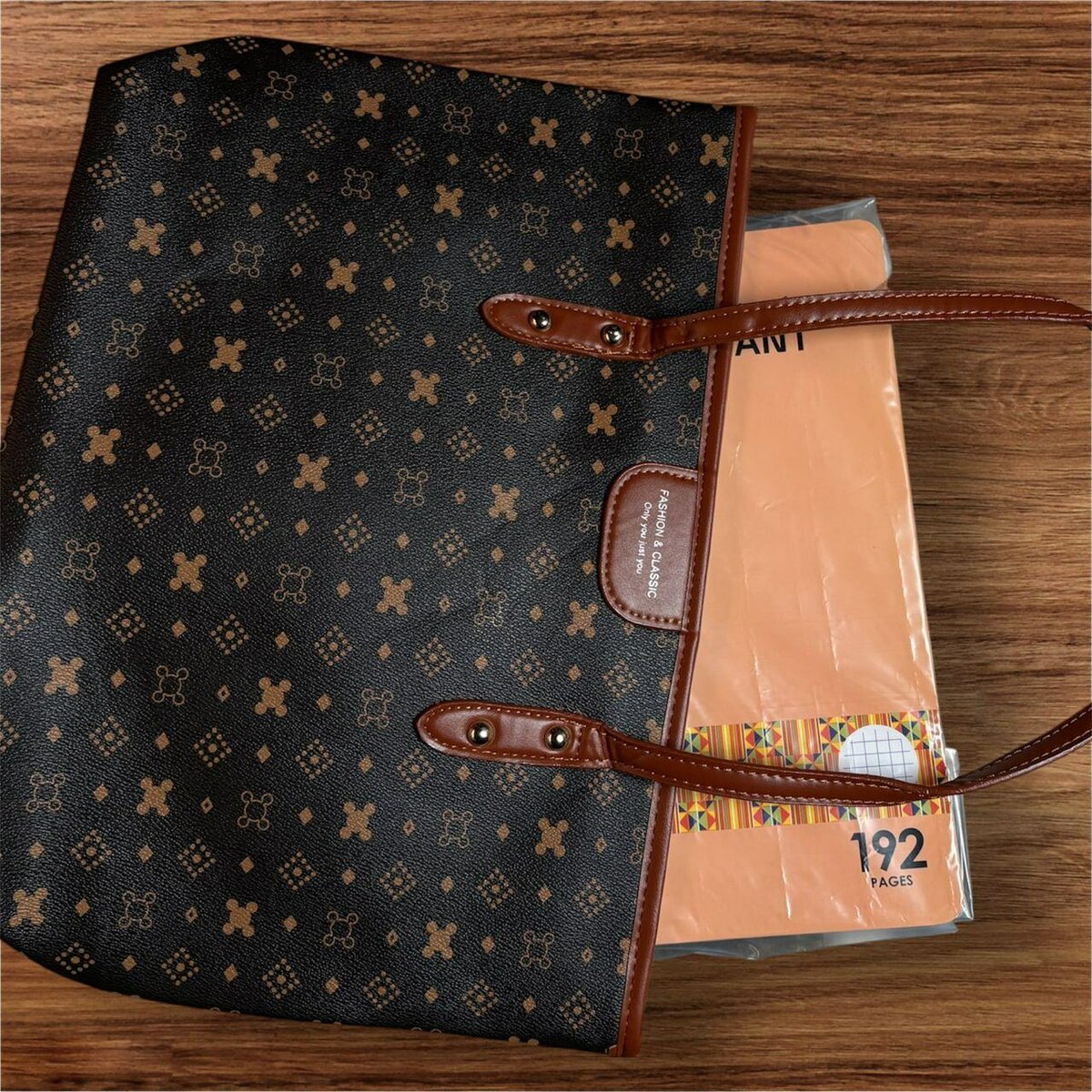 Sac à main motif élégant