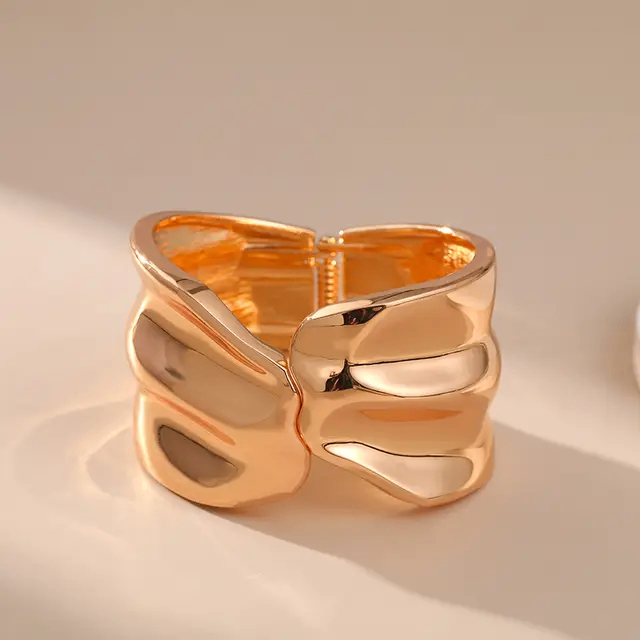Chunky bangles