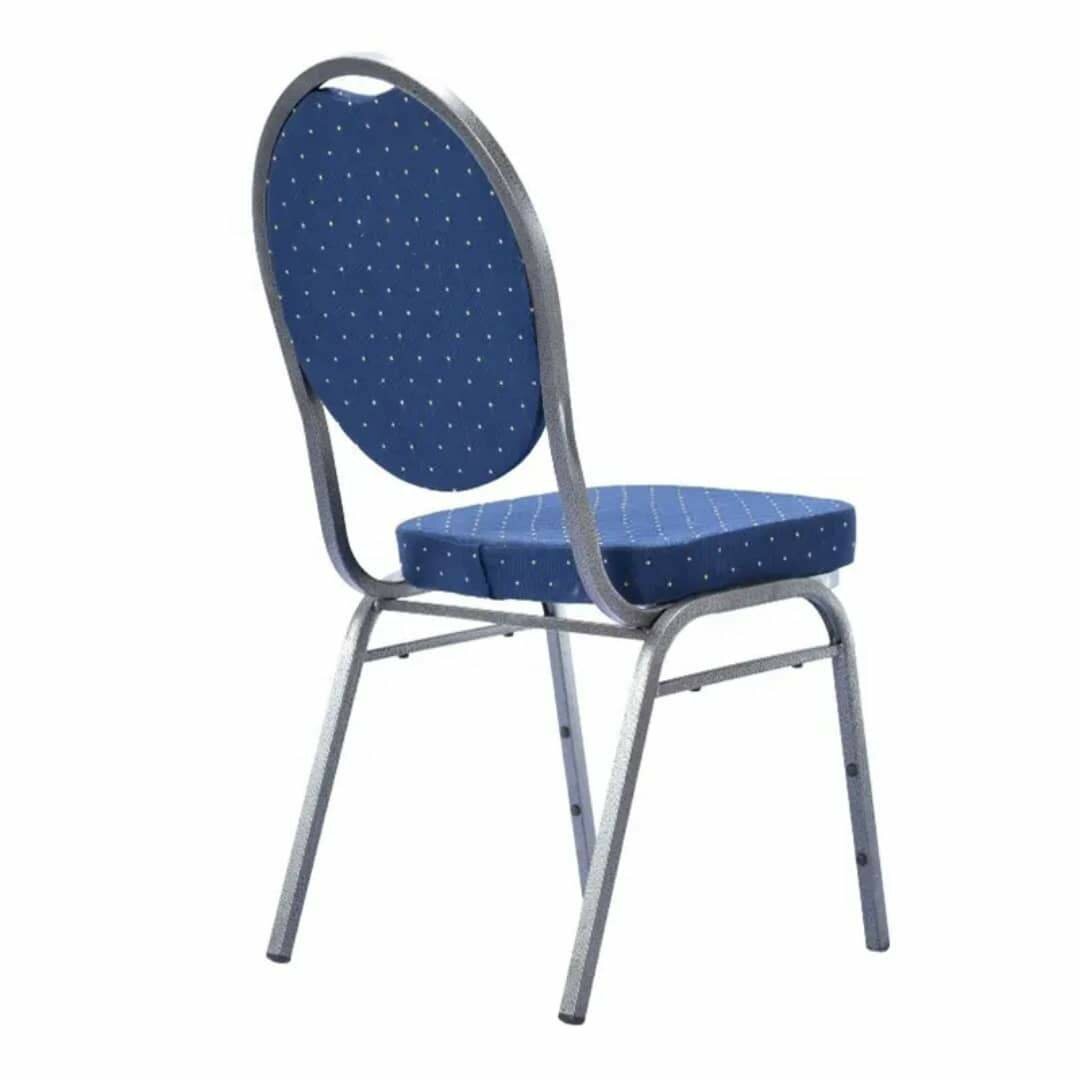 Chaise de banquet empilable