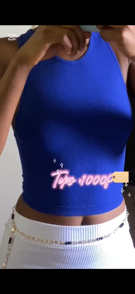 Top court bleu sans manches