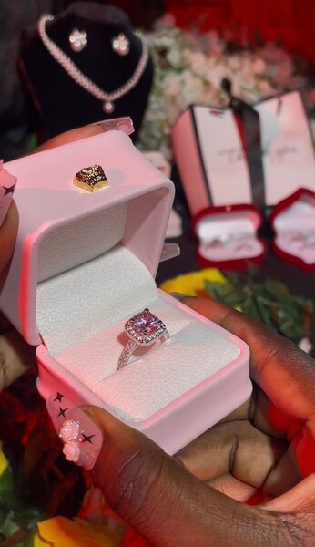 Bague de fiançailles diamant rose