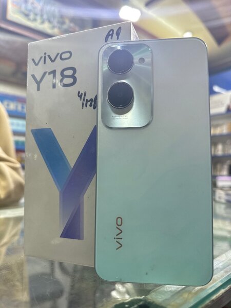 VIVO V18 6/128