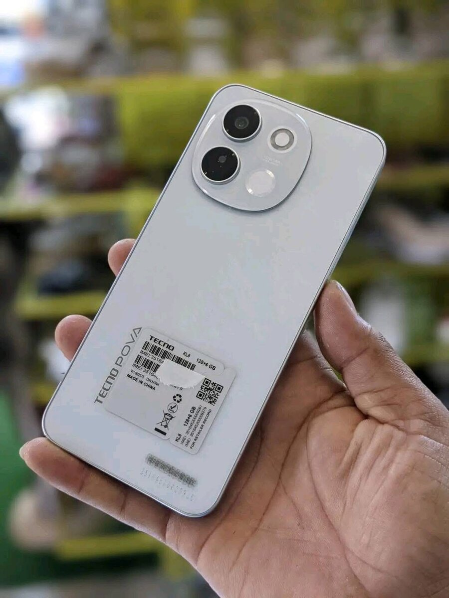 Smartphone TECNO Pova 13GB 128GB