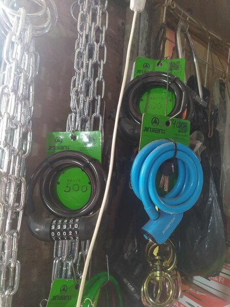 Замок на велосипеде