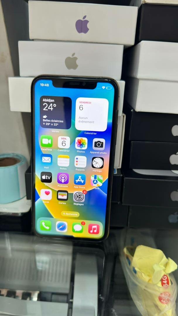*iphone 11 pro 64giga sans Face ID  prix: 120.000f*