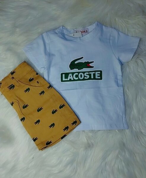 Tee-shirts , chemise et culotte