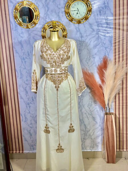 Robe Caftan Élégante