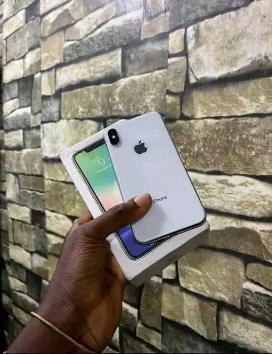 iPhone X avec boîte