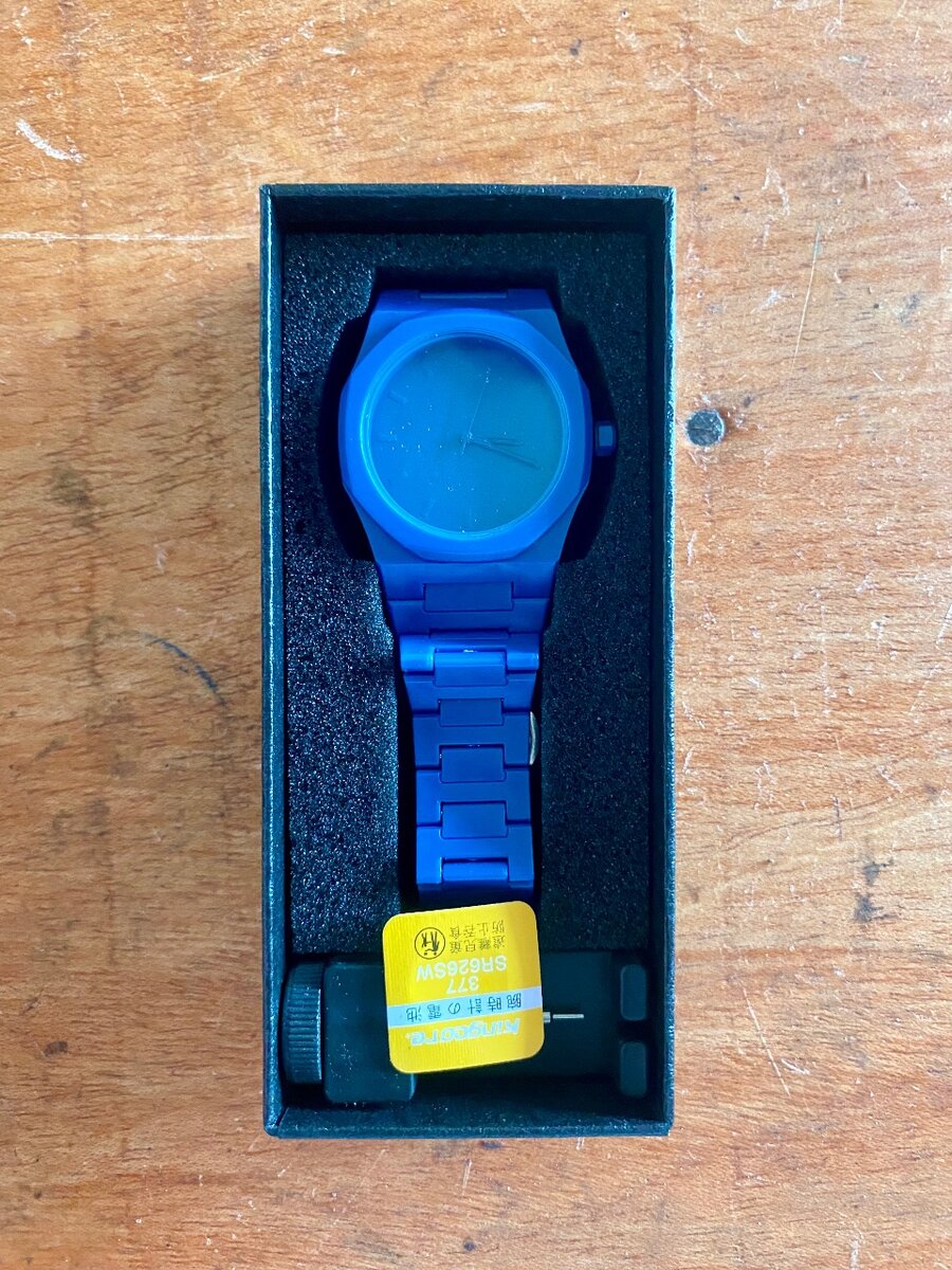 Stylish Unisex Wristwatch