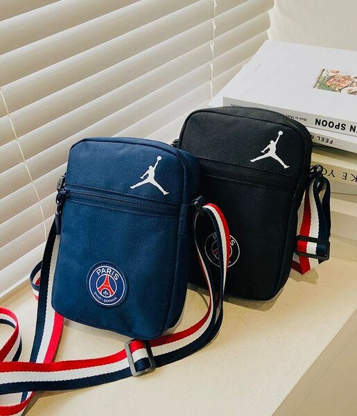 Small travelling bags