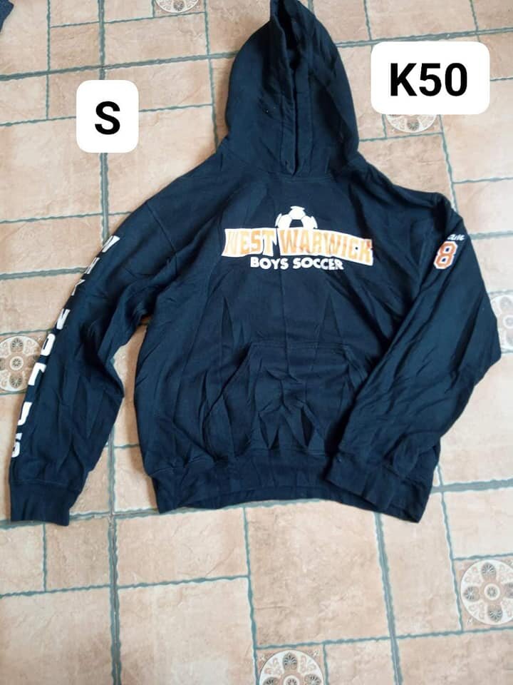 sweatshirt is black