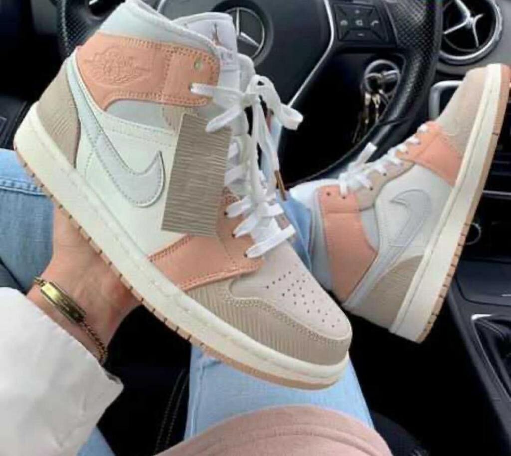 Air Jordan 1 Retro Hugh OG