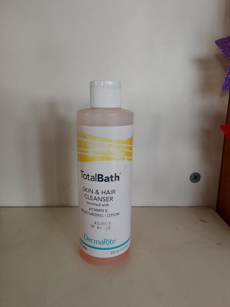 DermaRite Nettoyant Peau & Cheveux