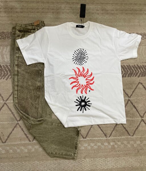 T-shirt tendance et Cargo