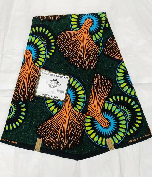 Perfect chitenge plug