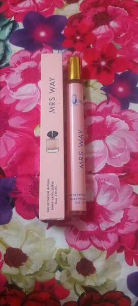 Parfum Féminin Élégant