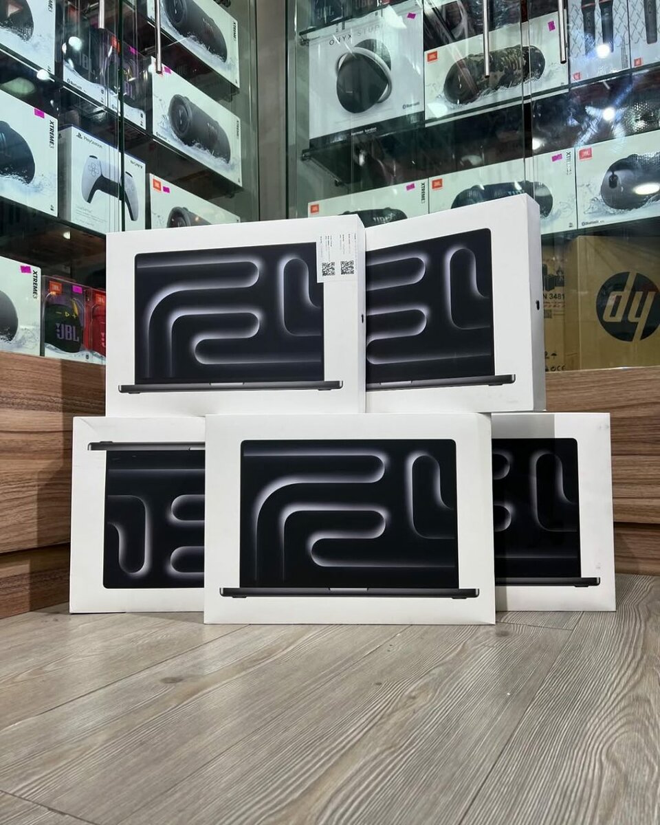 MACBOOK PRO 2023 - M4 MAX-  36GB RAM - 1TB SSD - 14 POUCES