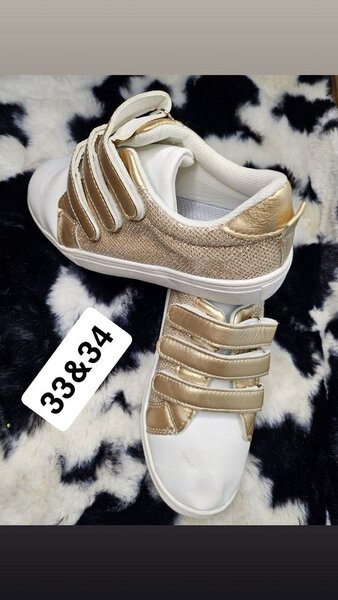 Baskets enfant dorées