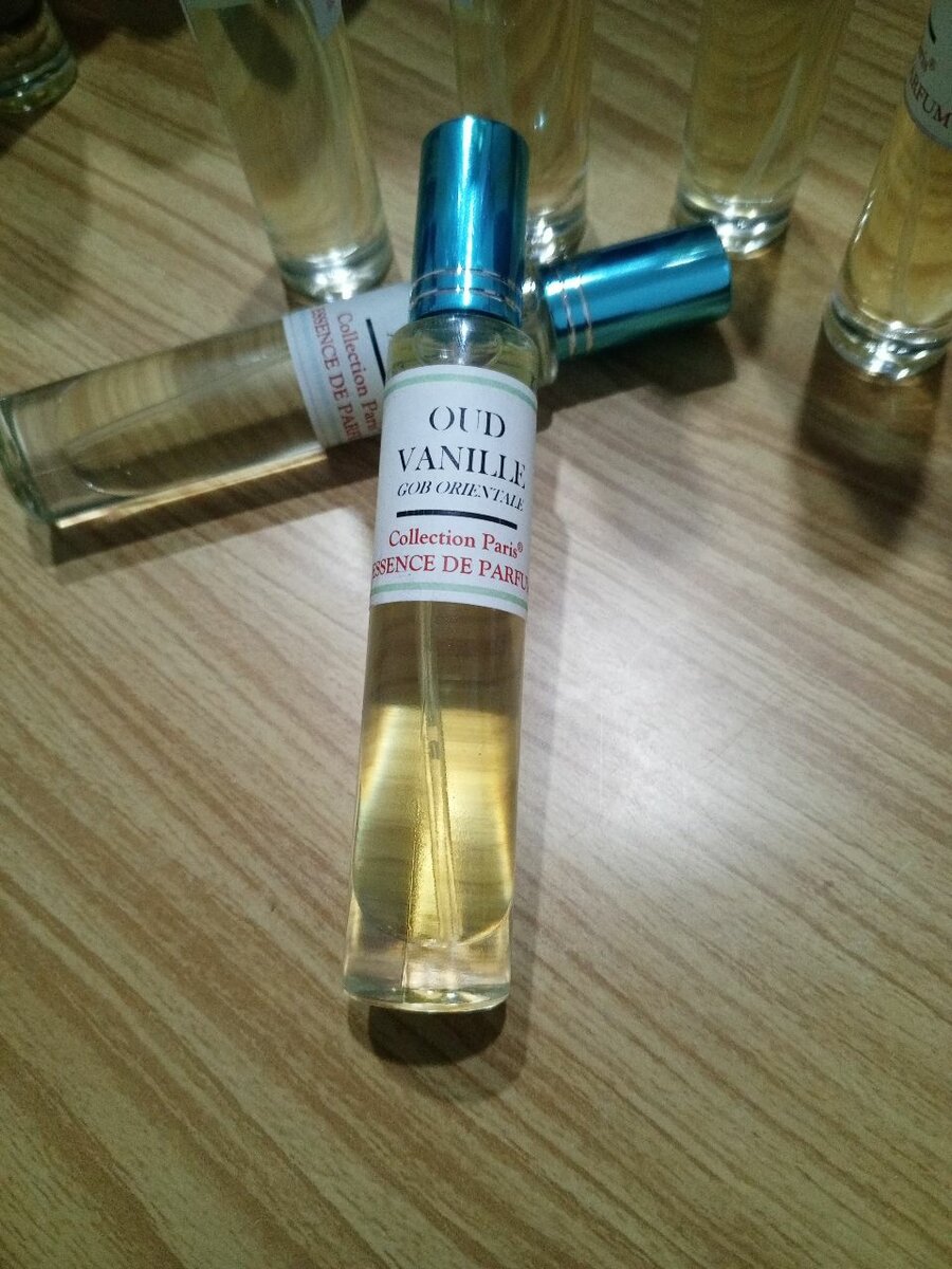Essence Oud Vanille Luxueux