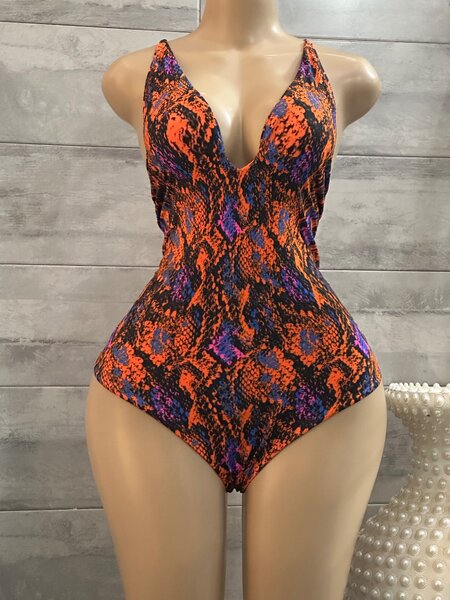 Ladies swimsuits (thrift)