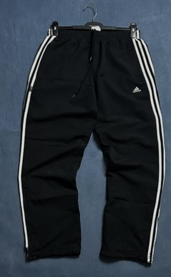 Adidas pants size : waist L / length 32