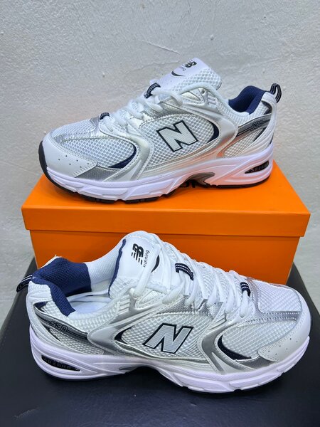 New Balance 530
