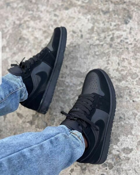 Nike Jordan 1 Low