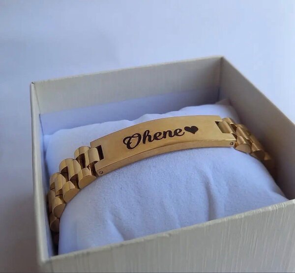 Bracelet personnalisé en acier inoxydable 'Ohene'
